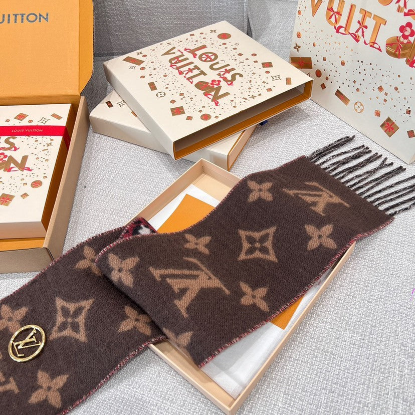 Louis Vuitton Scarf - 947000653 - Photo 3