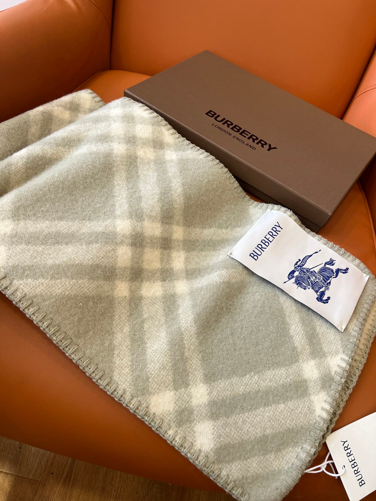 Burberry Scarf - 952126679 - Photo 4