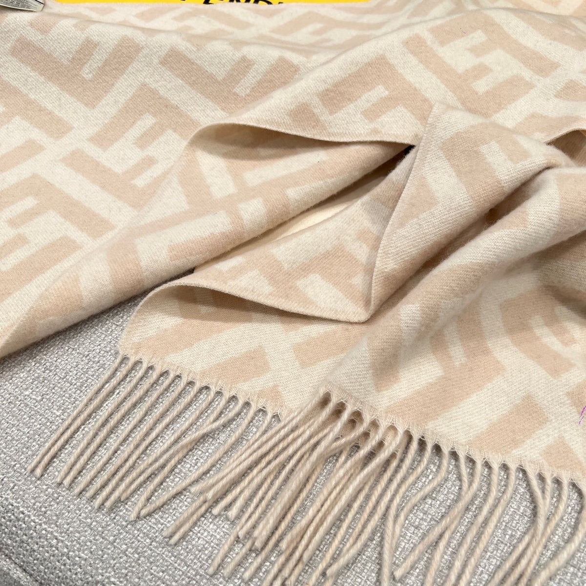 Fendi Jacquard Logo Detail Scarf - 1245378822 - Photo 4