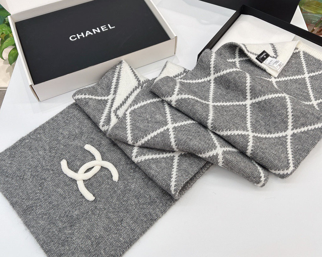 Chanel Check Pattern Scarf - 980019796 - Photo 4