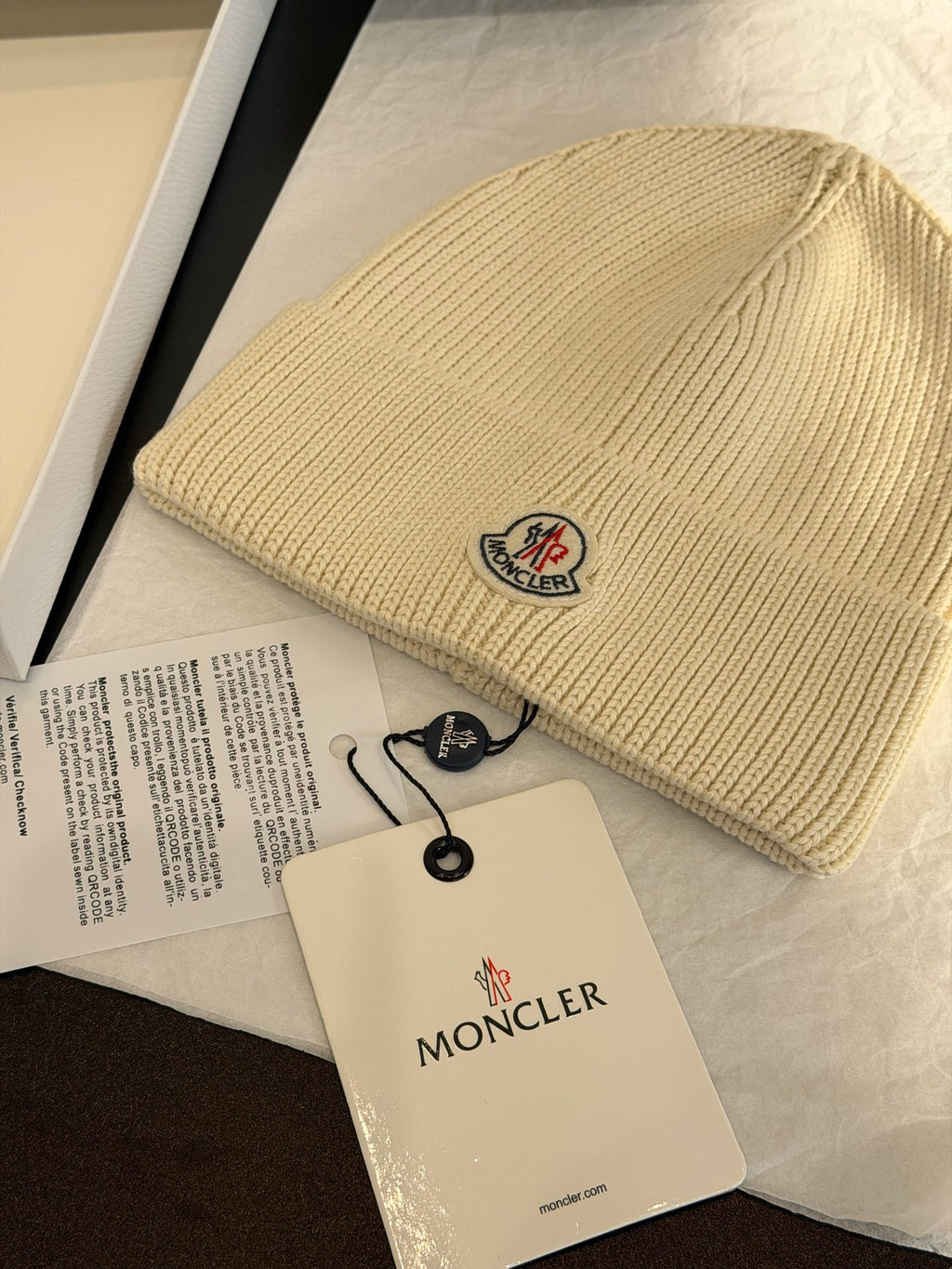 Moncler Knit Beanie - 1243996974 - Photo 4