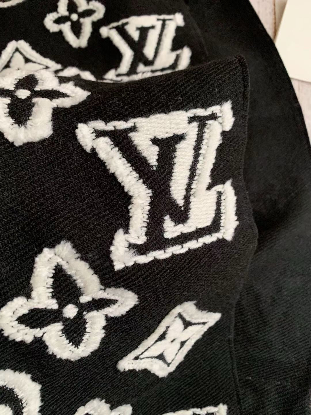 Louis Vuitton Colorblock Scarf - 973281522 - Photo 4