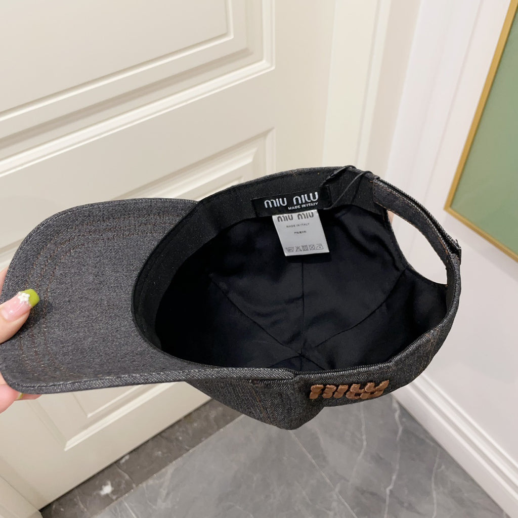 Miu Miu Baseball Cap - 1002656941 - Photo 4