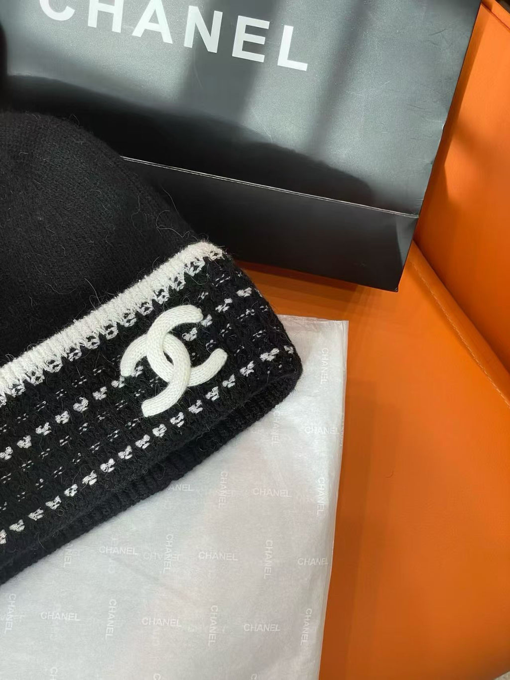 Chanel Logo Detail Knit Beanie - 1149273130 - Photo 4