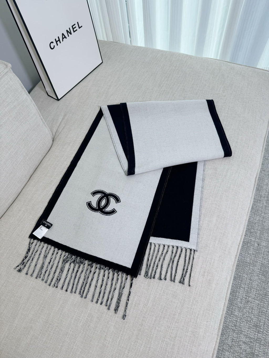 Chanel Colorblock Scarf - 973282892 - Photo 4