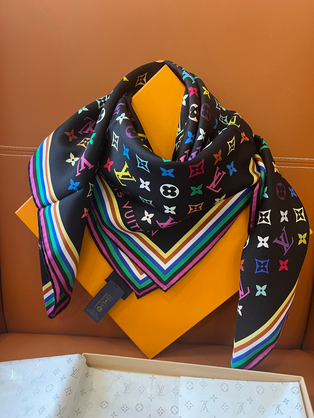 Louis Vuitton Colorblock Square Scarf - 1006087921 - Photo 4
