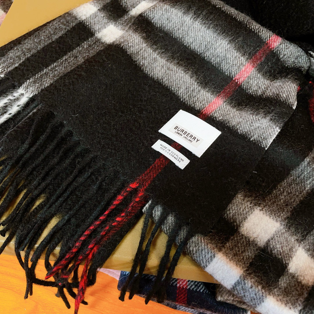 Burberry Check Pattern Scarf - 975222747 - Photo 4