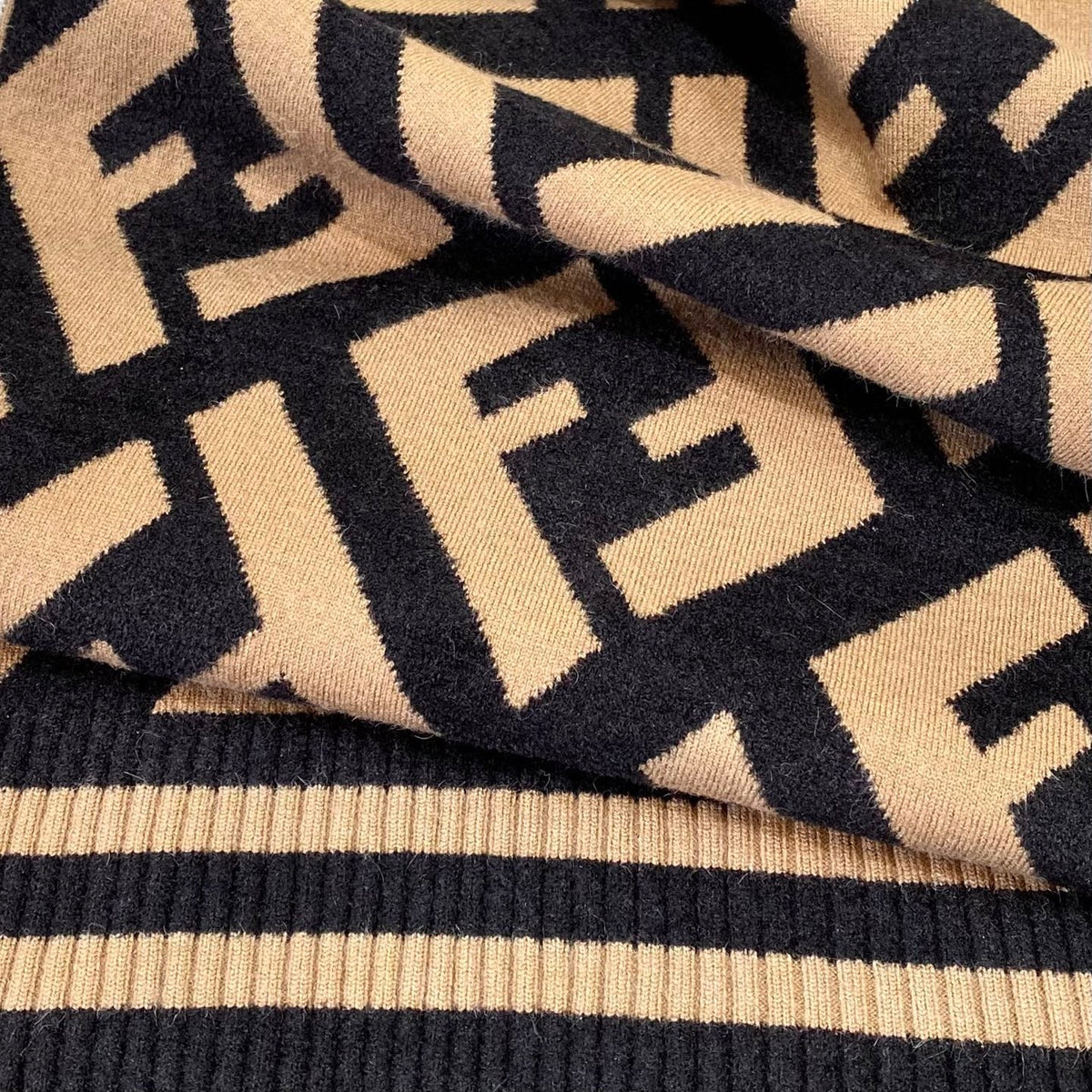 Fendi Jacquard Logo Detail Scarf - 1245380499 - Photo 4