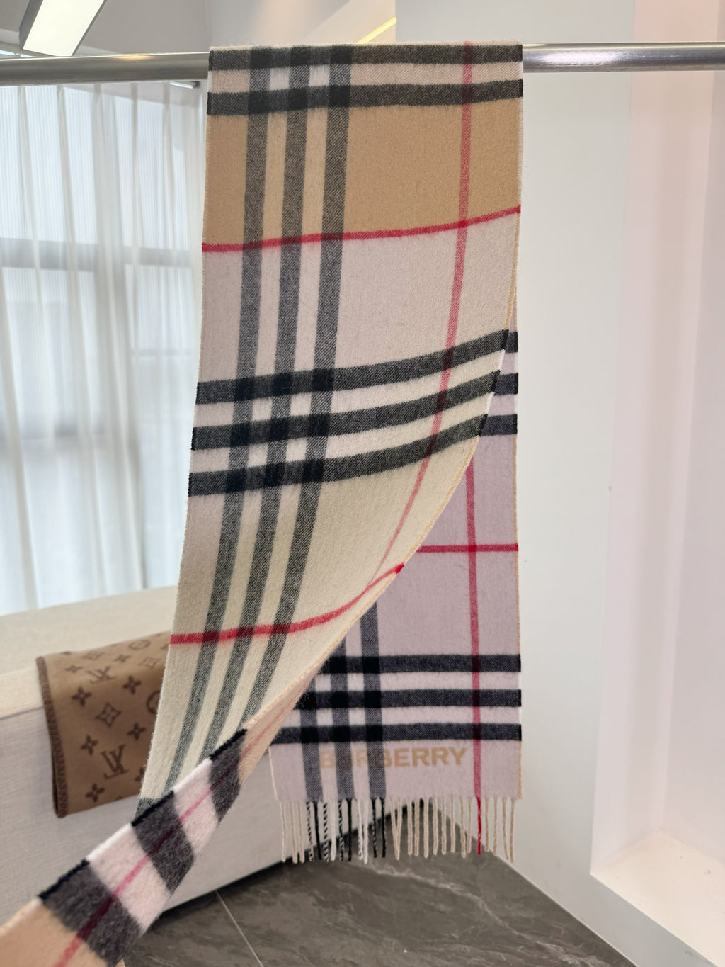 Burberry Check Pattern Colorblock Scarf - 973644965 - Photo 4