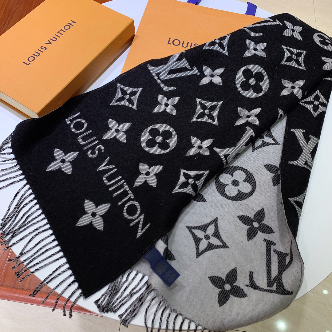 Louis Vuitton Logo Detail Scarf - 938387525 - Photo 4