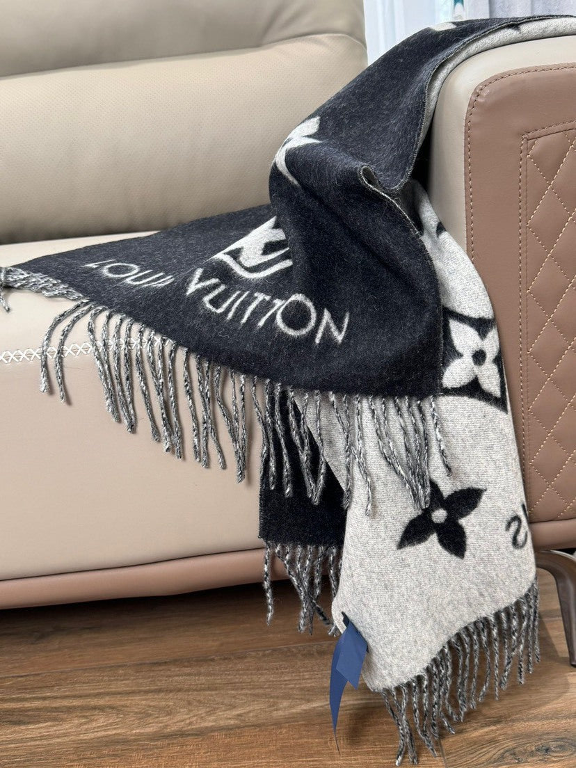 Louis Vuitton Jacquard Scarf - 944930491 - Photo 4