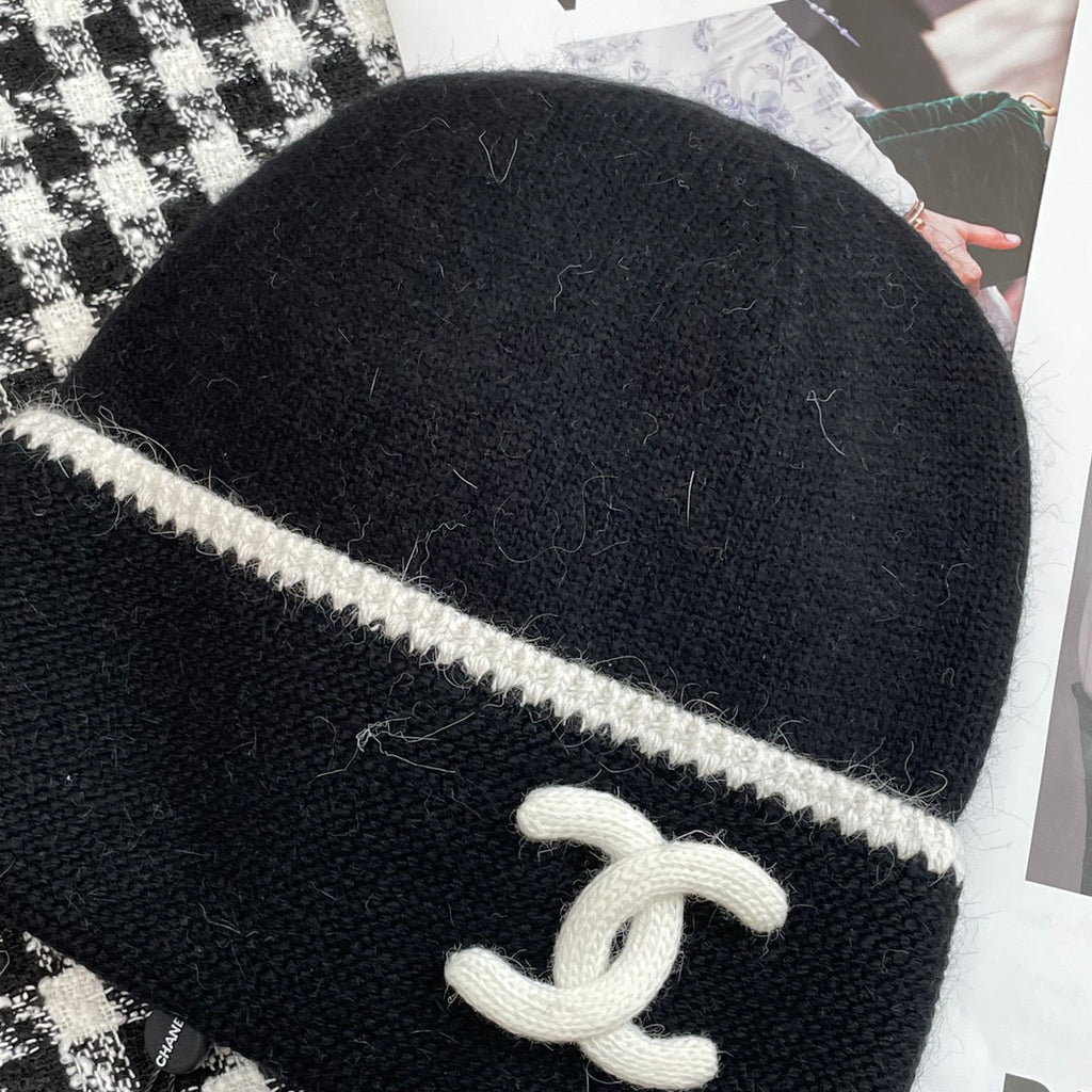 Chanel Knit Beanie - 975370133 - Photo 4