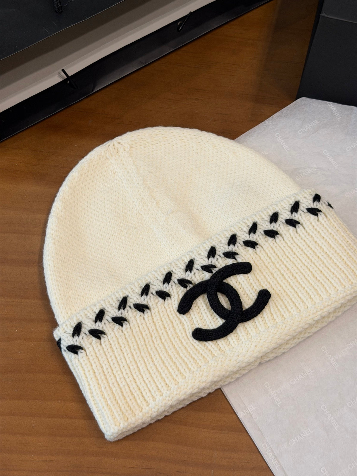 Chanel Colorblock Knit Beanie - 1245544019 - Photo 4