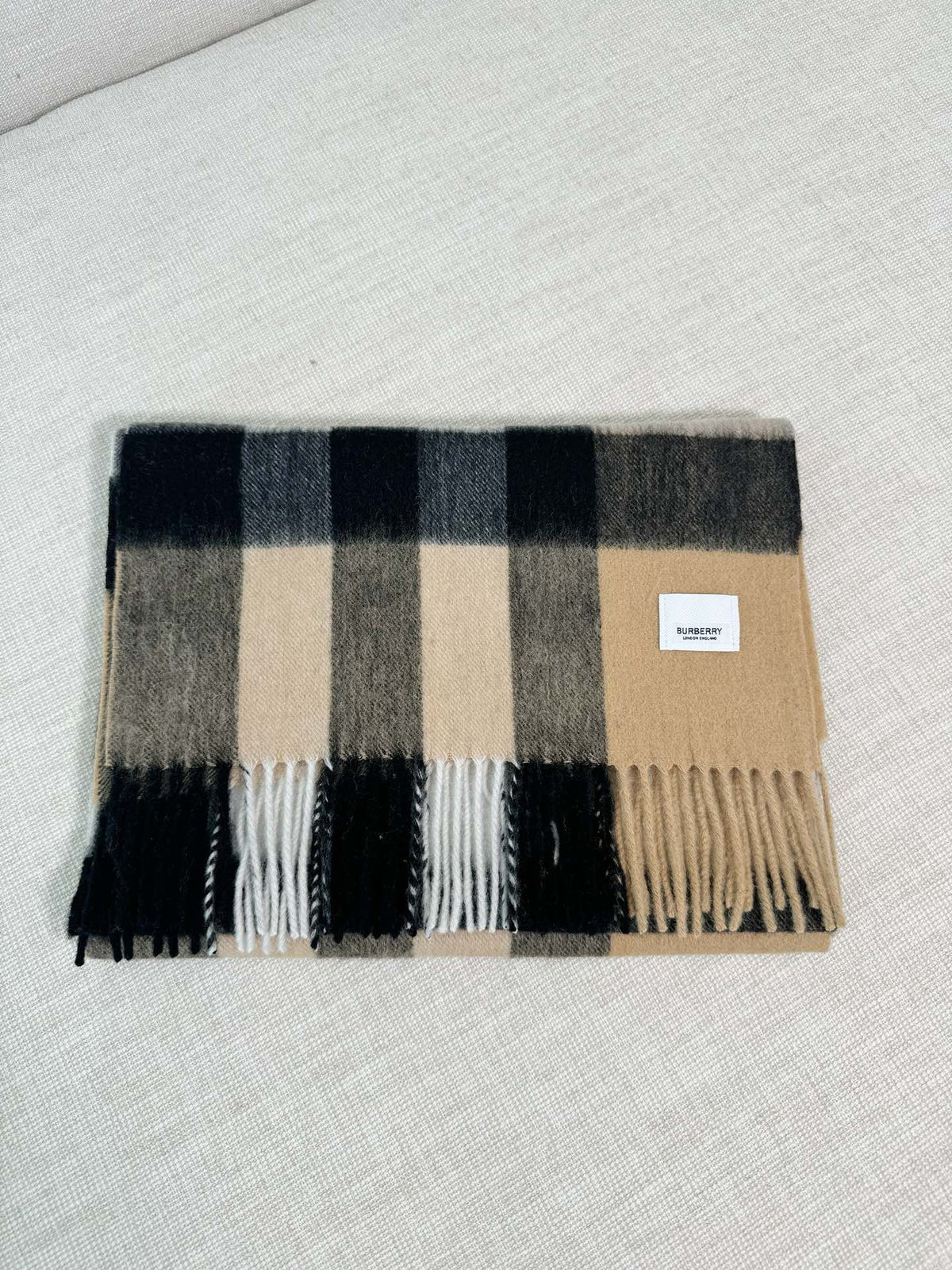 Burberry Check Pattern Scarf - 970502611 - Photo 4