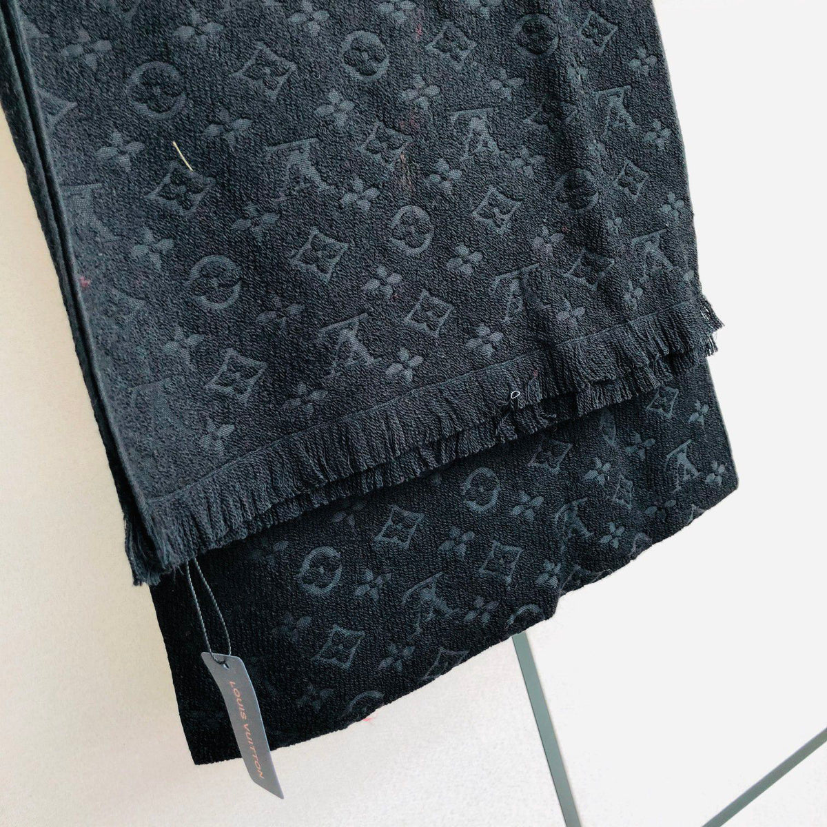 Louis Vuitton Jacquard Logo Detail Scarf - 979032534 - Photo 4