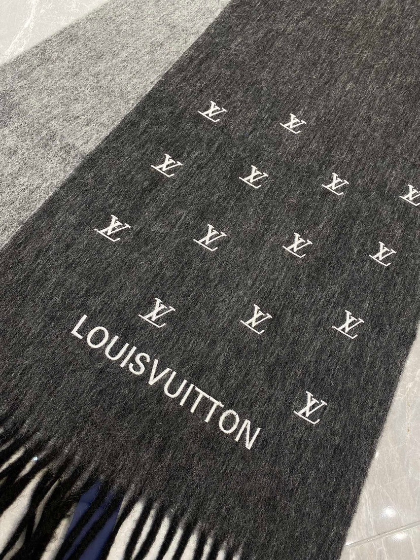 Louis Vuitton Scarf - 950609861 - Photo 4