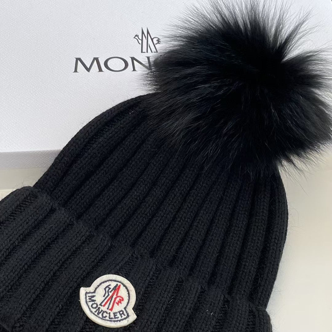 Moncler Knit Pom-Pom Beanie - 1107213972 - Photo 4