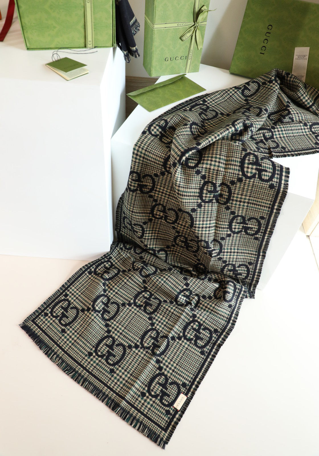 Gucci Scarf - 973239494 - Photo 4