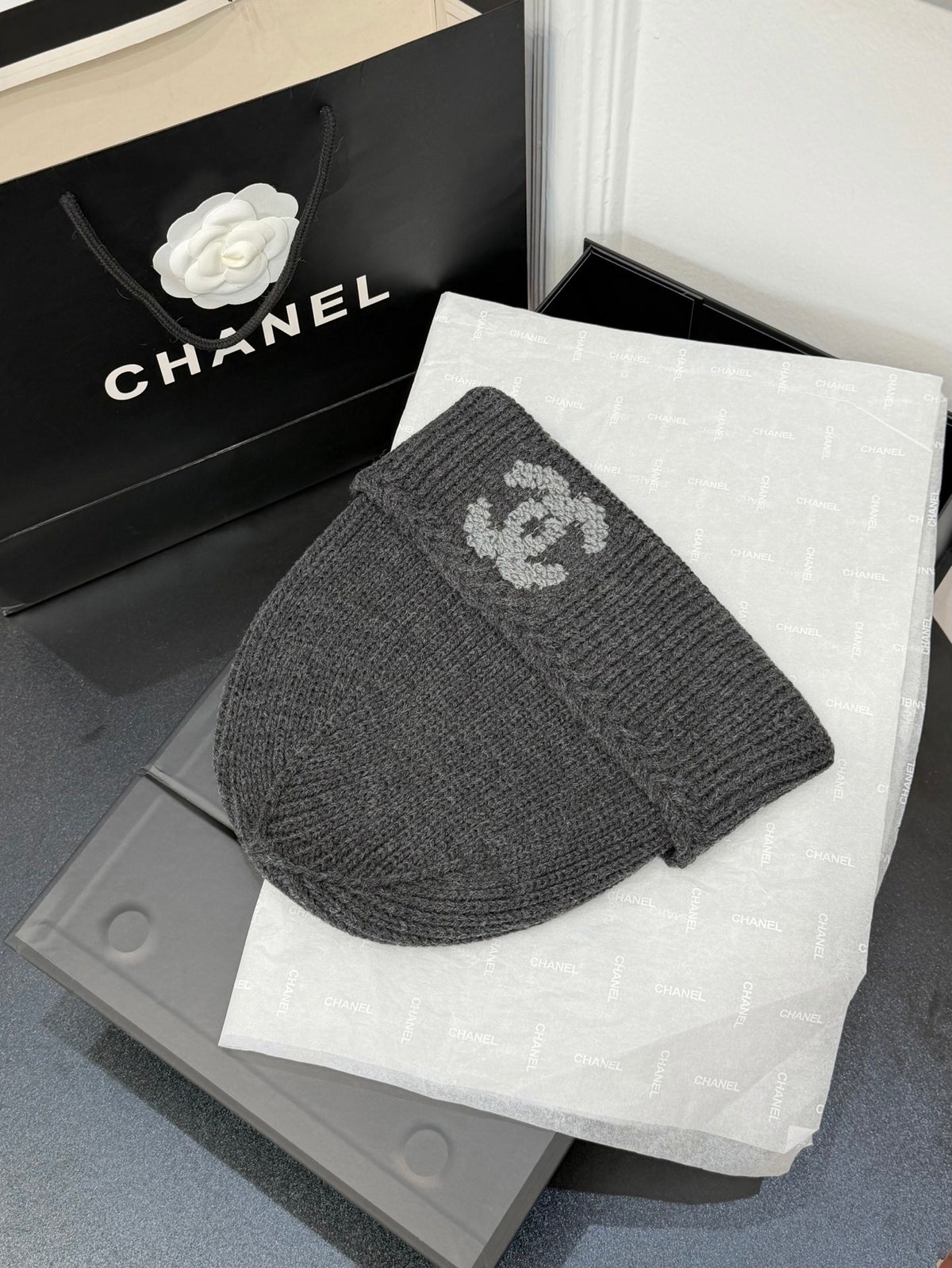 Chanel Jacquard Colorblock Beanie - 1245544466 - Photo 4