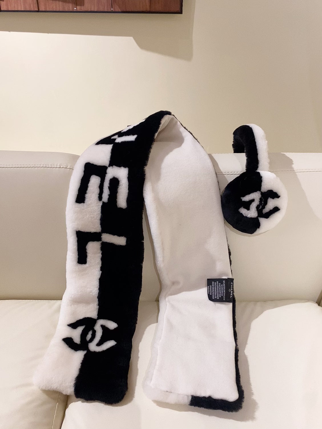 Chanel Gradient Colorblock Scarf - 962272388 - Photo 4