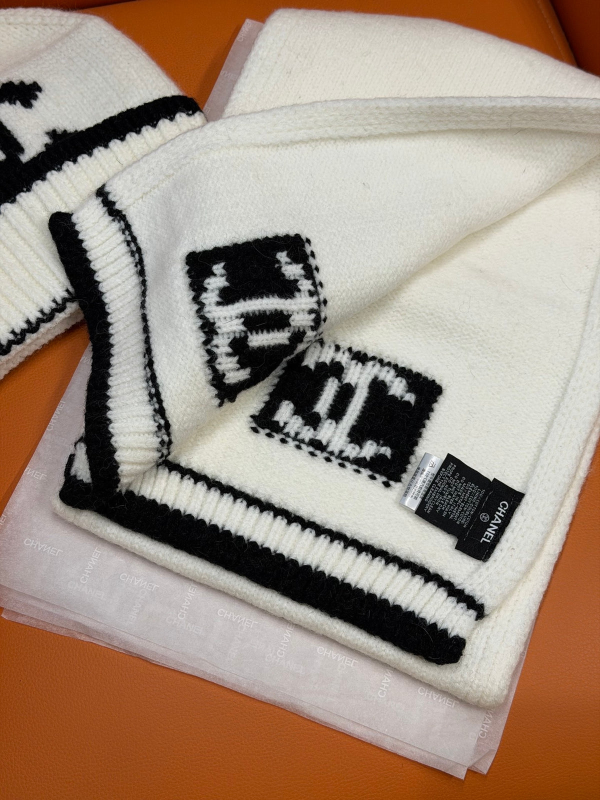 Chanel Jacquard Colorblock Accessory Set - 1245544611 - Photo 4
