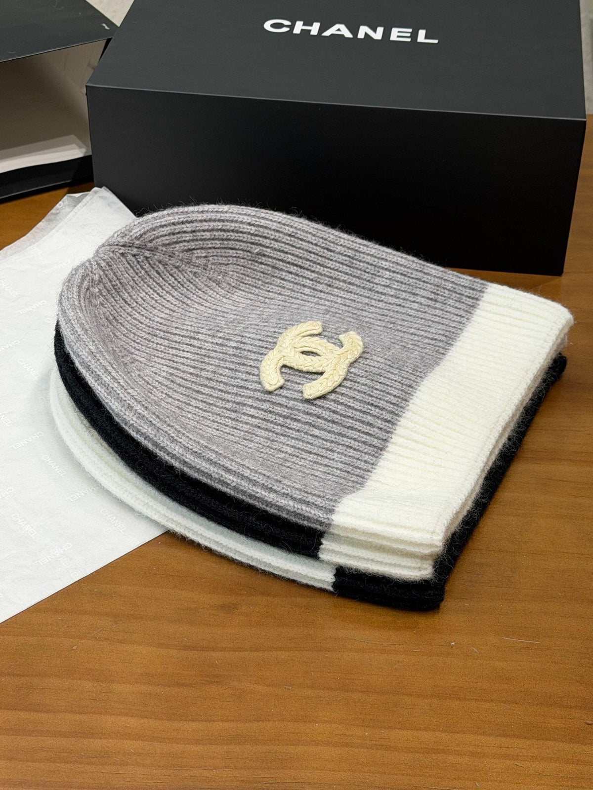Chanel Colorblock Printed Beanie - 1245543831 - Photo 4