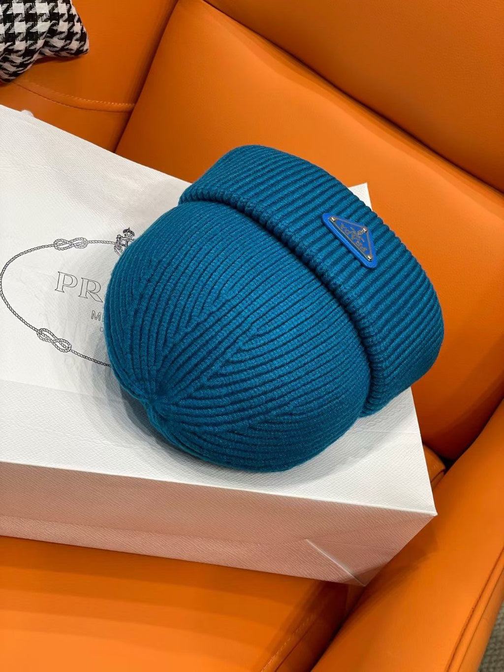 Prada Knit Beanie - 1141790595 - Photo 4