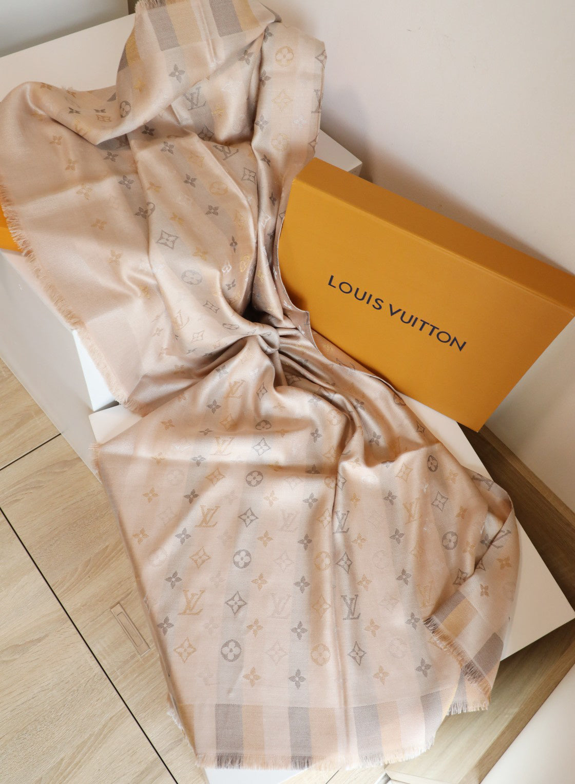 Louis Vuitton Scarf - 965874481 - Photo 4