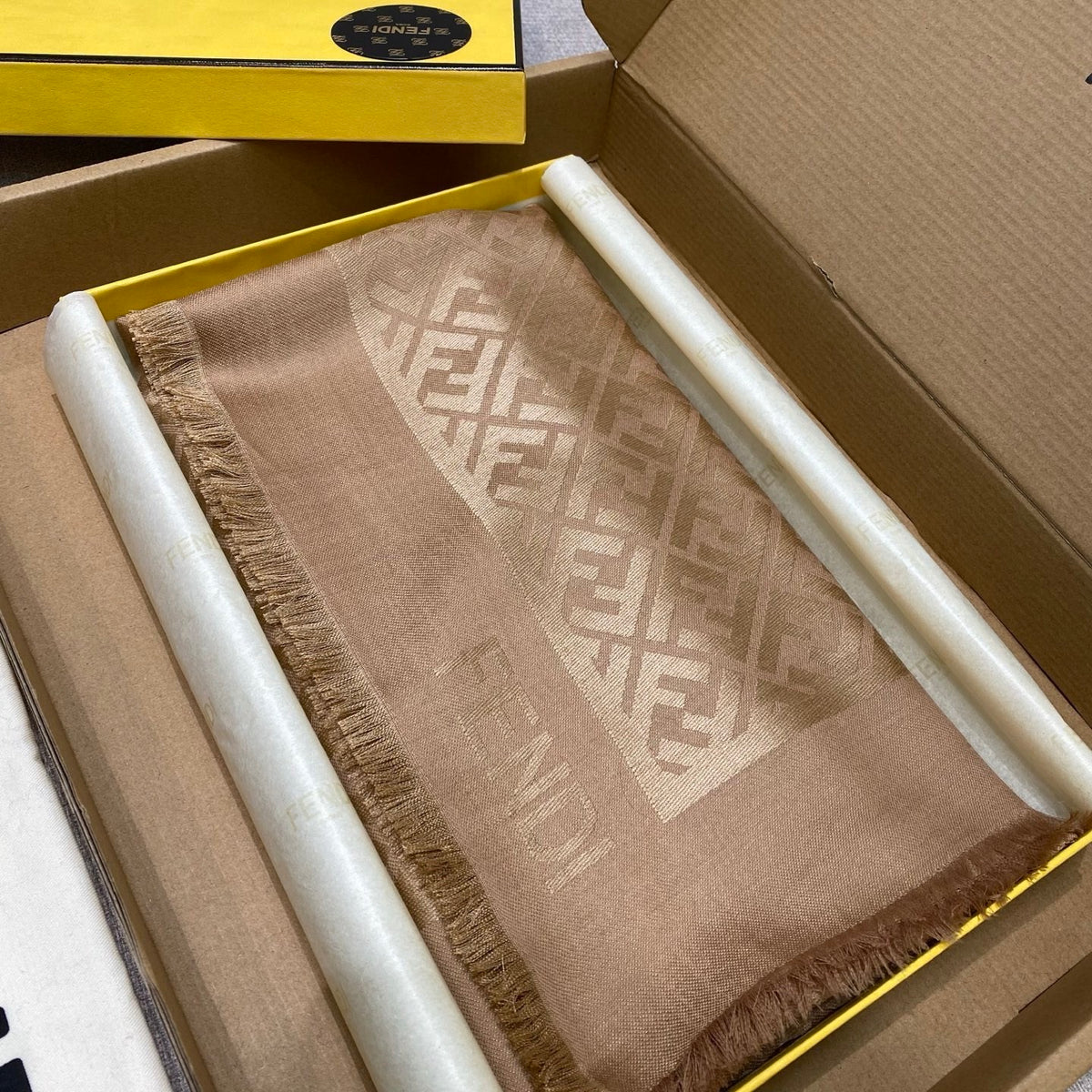 Fendi Jacquard Logo Detail Square Scarf - 1245375438 - Photo 4