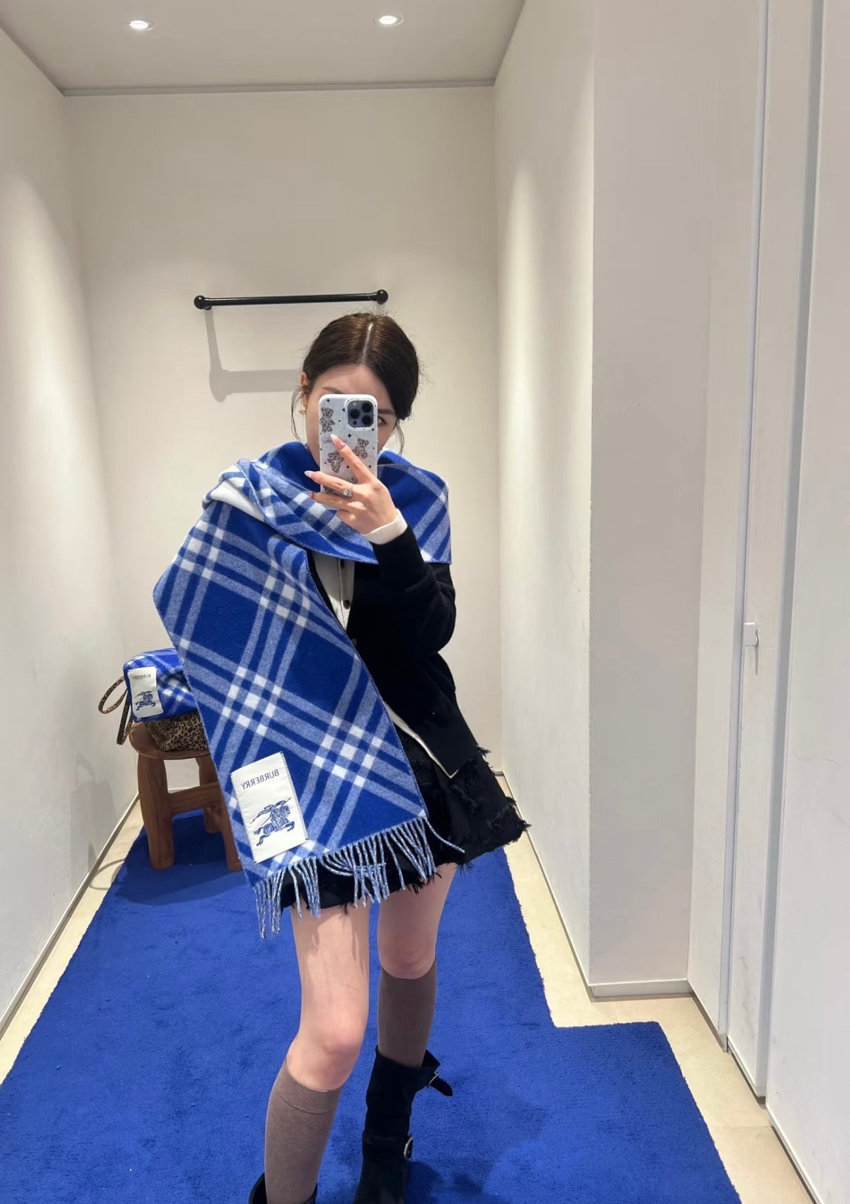 Burberry Check Pattern Scarf - 983835336 - Photo 4
