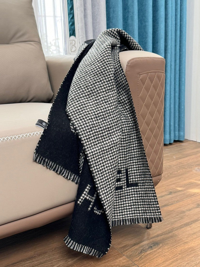 Chanel Jacquard Colorblock Scarf - 944928402 - Photo 4