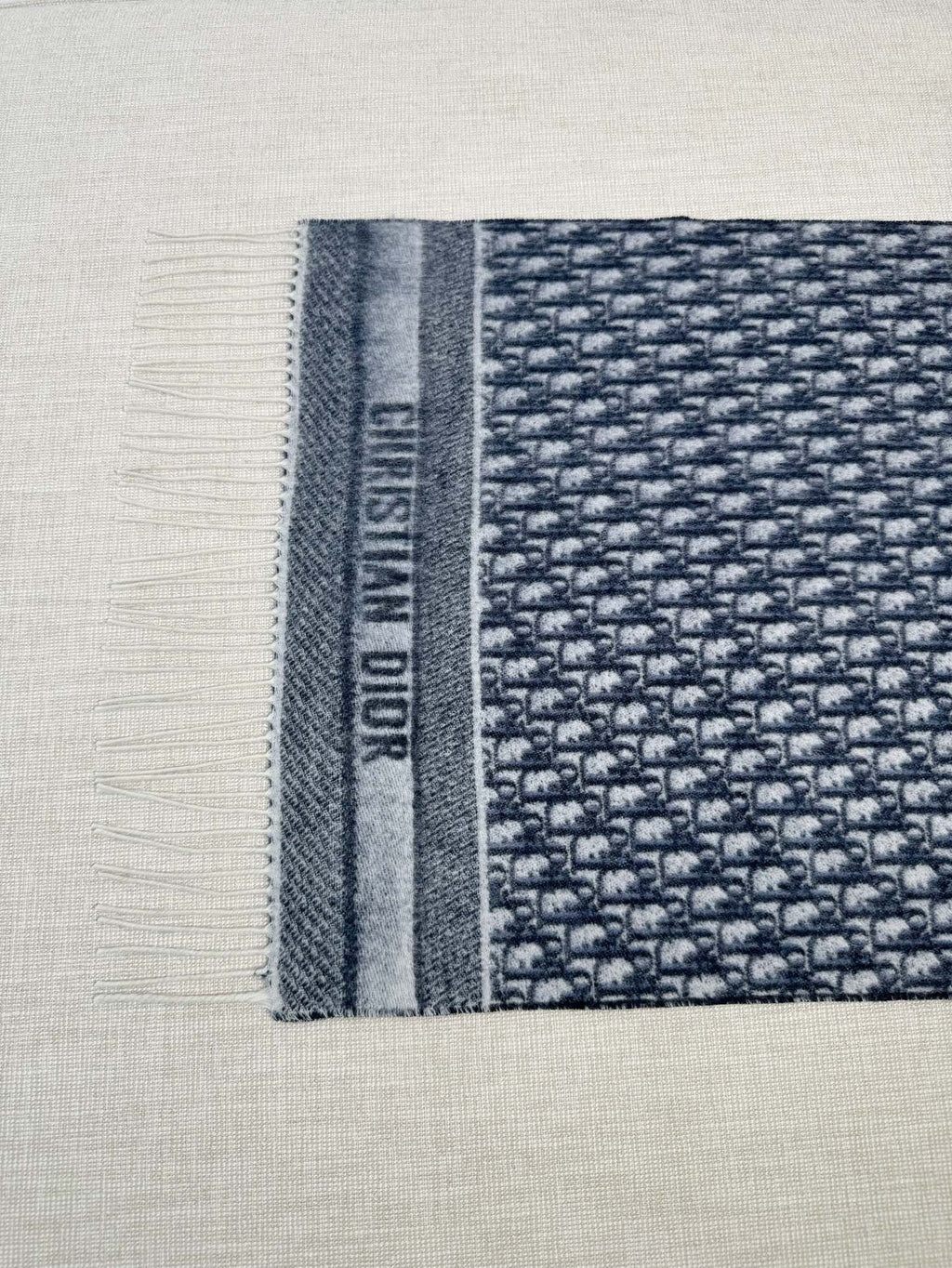 Dior Jacquard Logo Detail Scarf - 973646398 - Photo 5