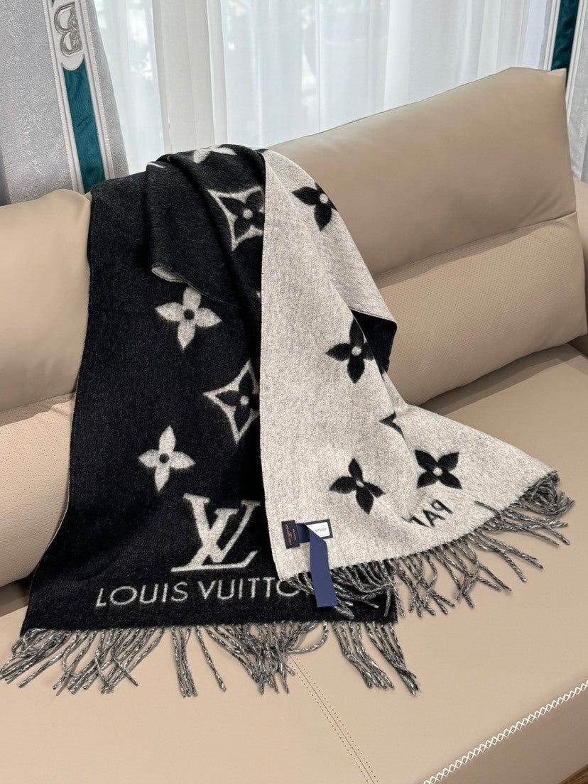 Louis Vuitton Jacquard Scarf - 944930491 - Photo 5