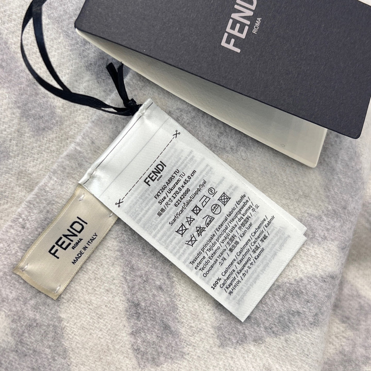 Fendi Jacquard Logo Detail Scarf - 1245379157 - Photo 5
