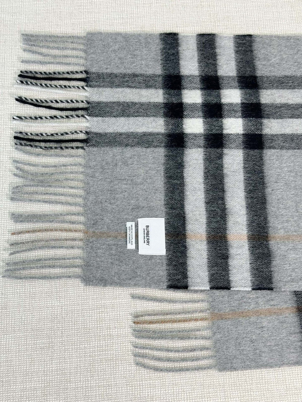 Burberry Check Pattern Scarf - 973281879 - Photo 5