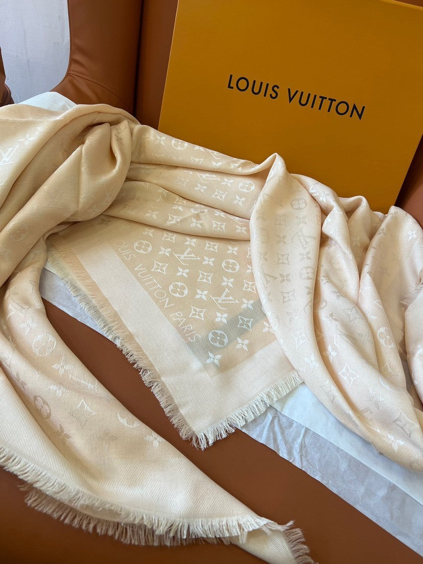 Louis Vuitton Scarf - 945428884 - Photo 5