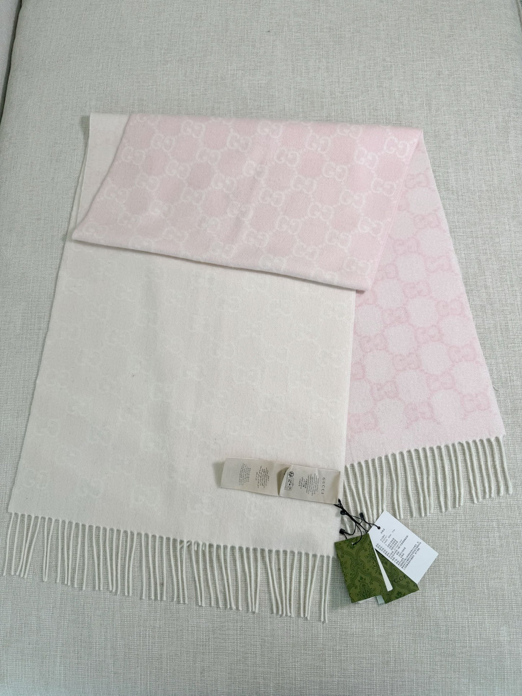 Gucci Gradient Scarf - 973645417 - Photo 5