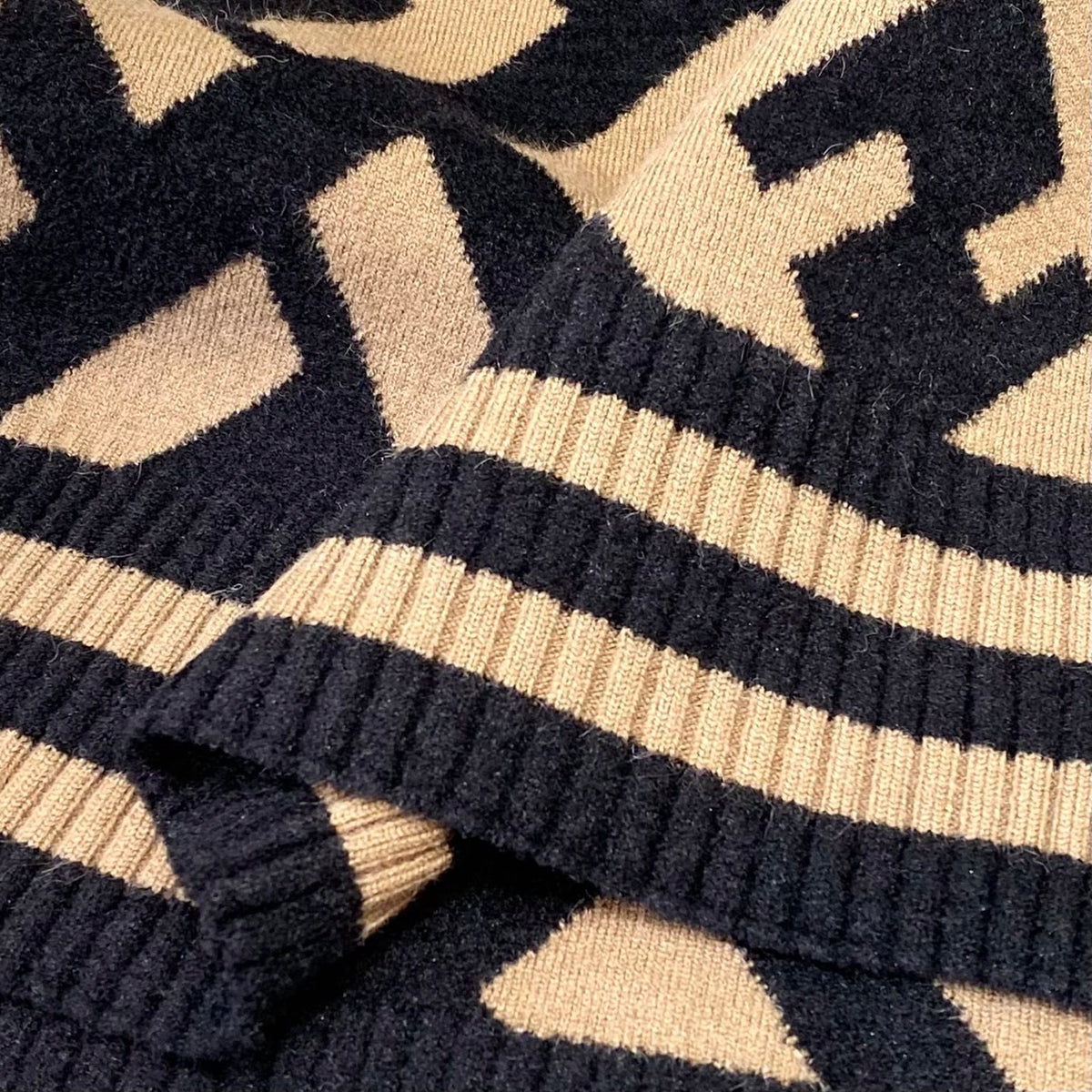 Fendi Jacquard Logo Detail Scarf - 1245380499 - Photo 5