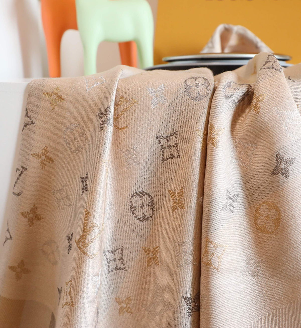 Louis Vuitton Scarf - 965874481 - Photo 5