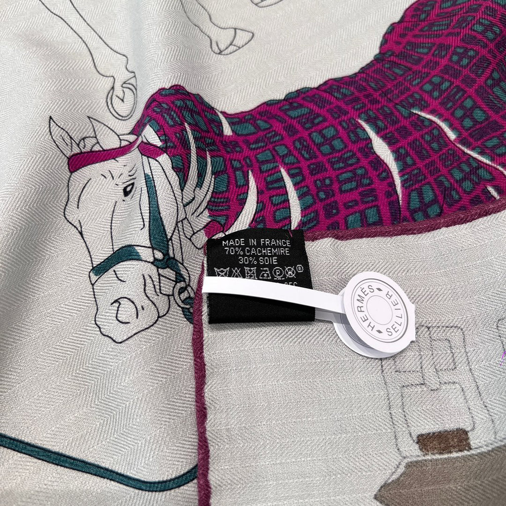 Hermes Square Scarf - 1013462342 - Photo 5