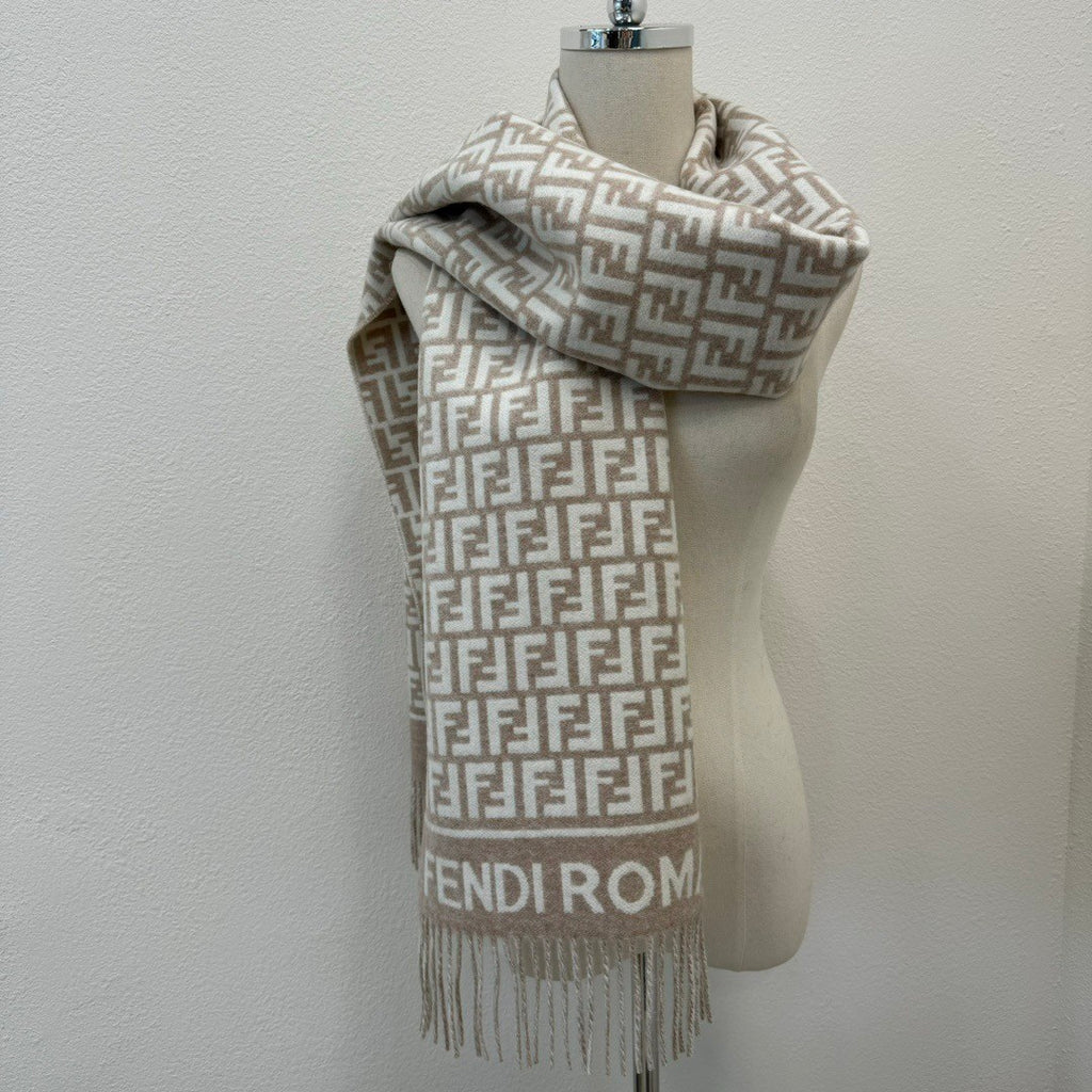 Fendi Logo Detail Scarf - 1245379835 - Photo 5