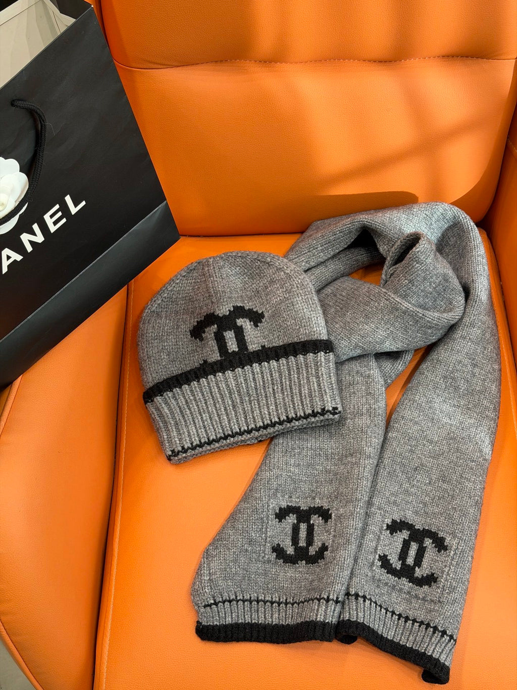 Chanel Jacquard Colorblock Accessory Set - 1245544525 - Photo 5