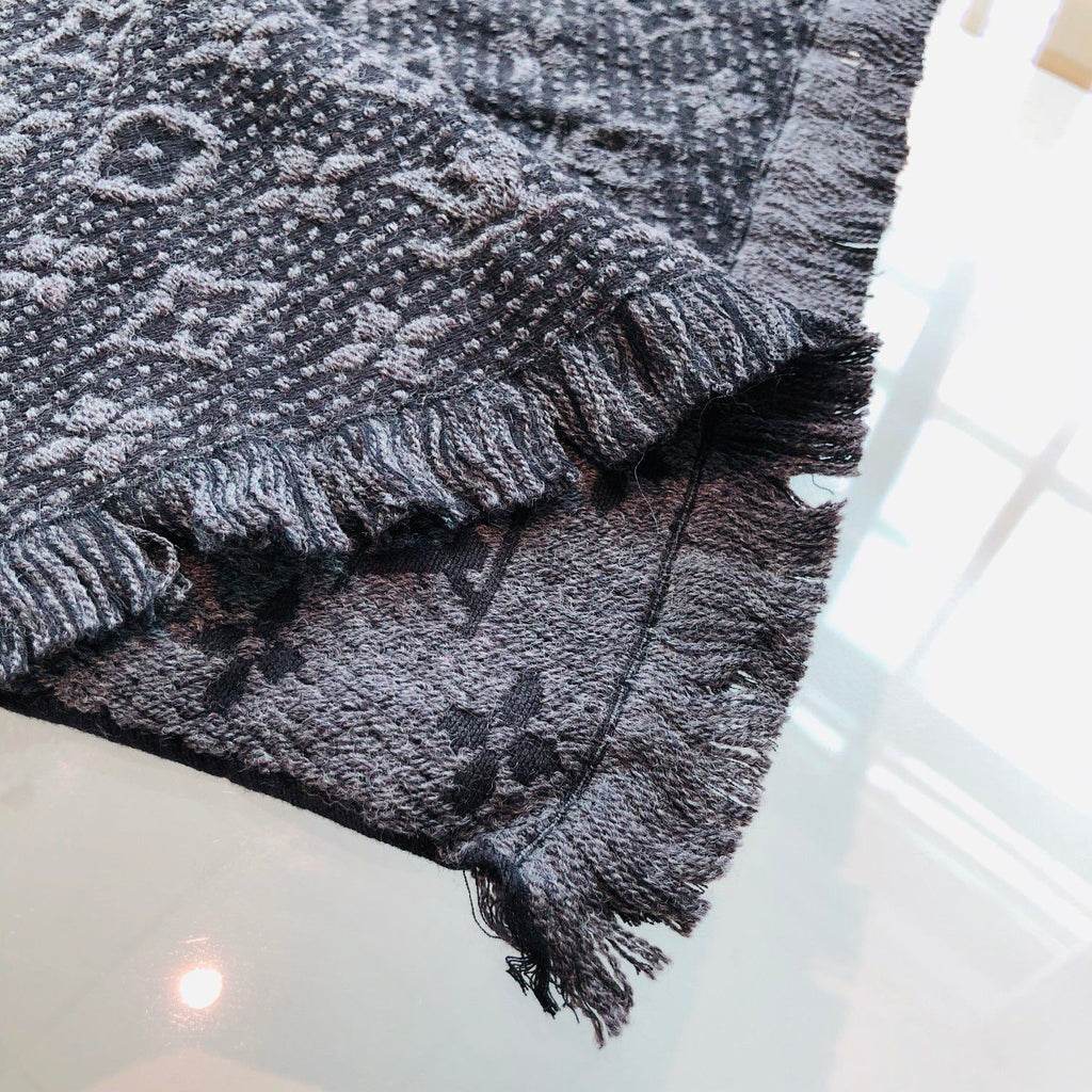 Louis Vuitton Jacquard Logo Detail Scarf - 979032567 - Photo 5