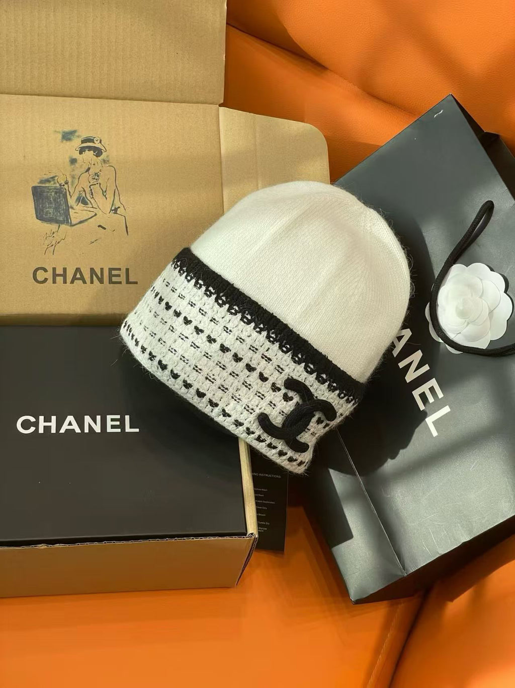 Chanel Logo Detail Knit Beanie - 1149273136 - Photo 5