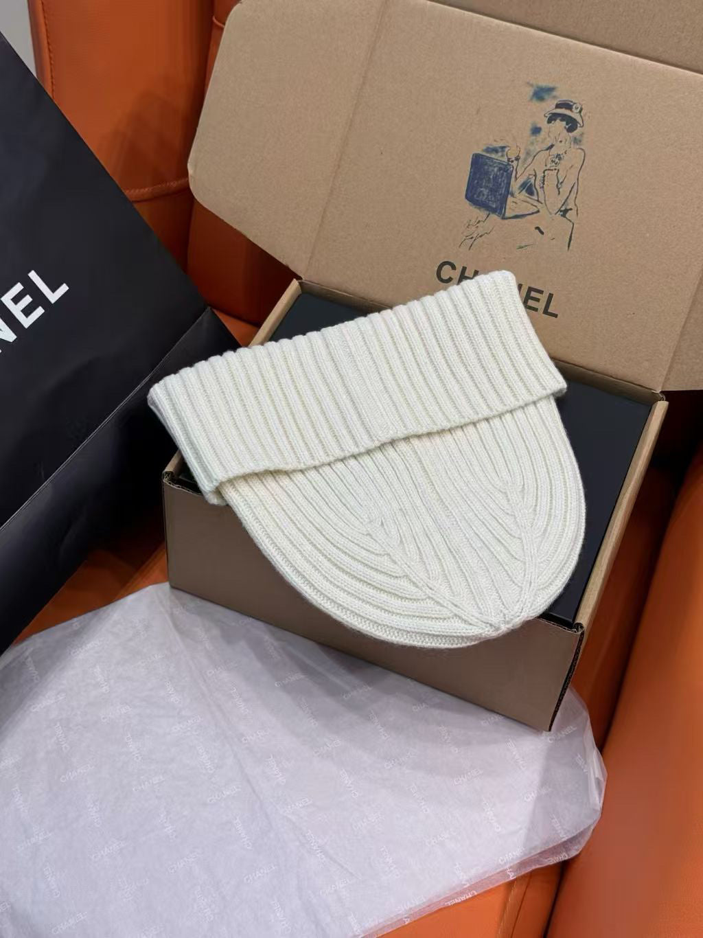 Chanel Knit Beanie - 1149273271 - Photo 5