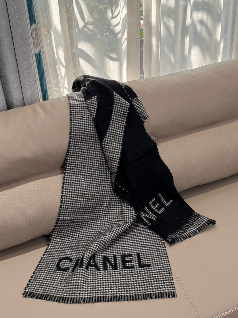 Chanel Jacquard Colorblock Scarf - 944928402 - Photo 5