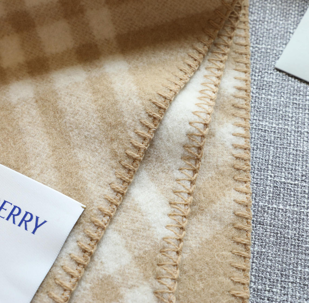 Burberry Scarf - 973238533 - Photo 5