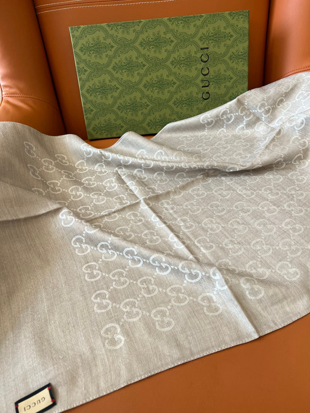 Gucci Jacquard Logo Detail Scarf - 985844482 - Photo 5