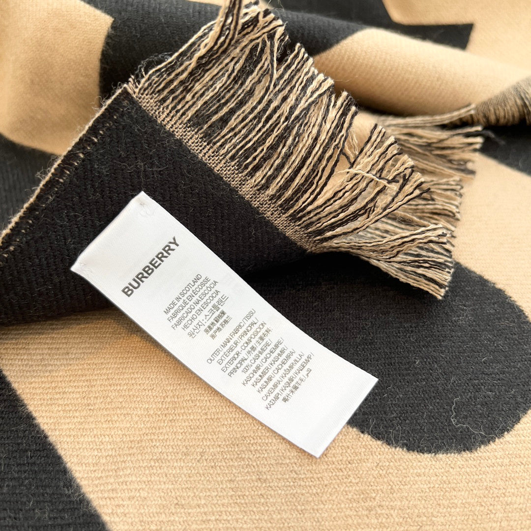 Burberry Logo Detail Scarf - 975220192 - Photo 5