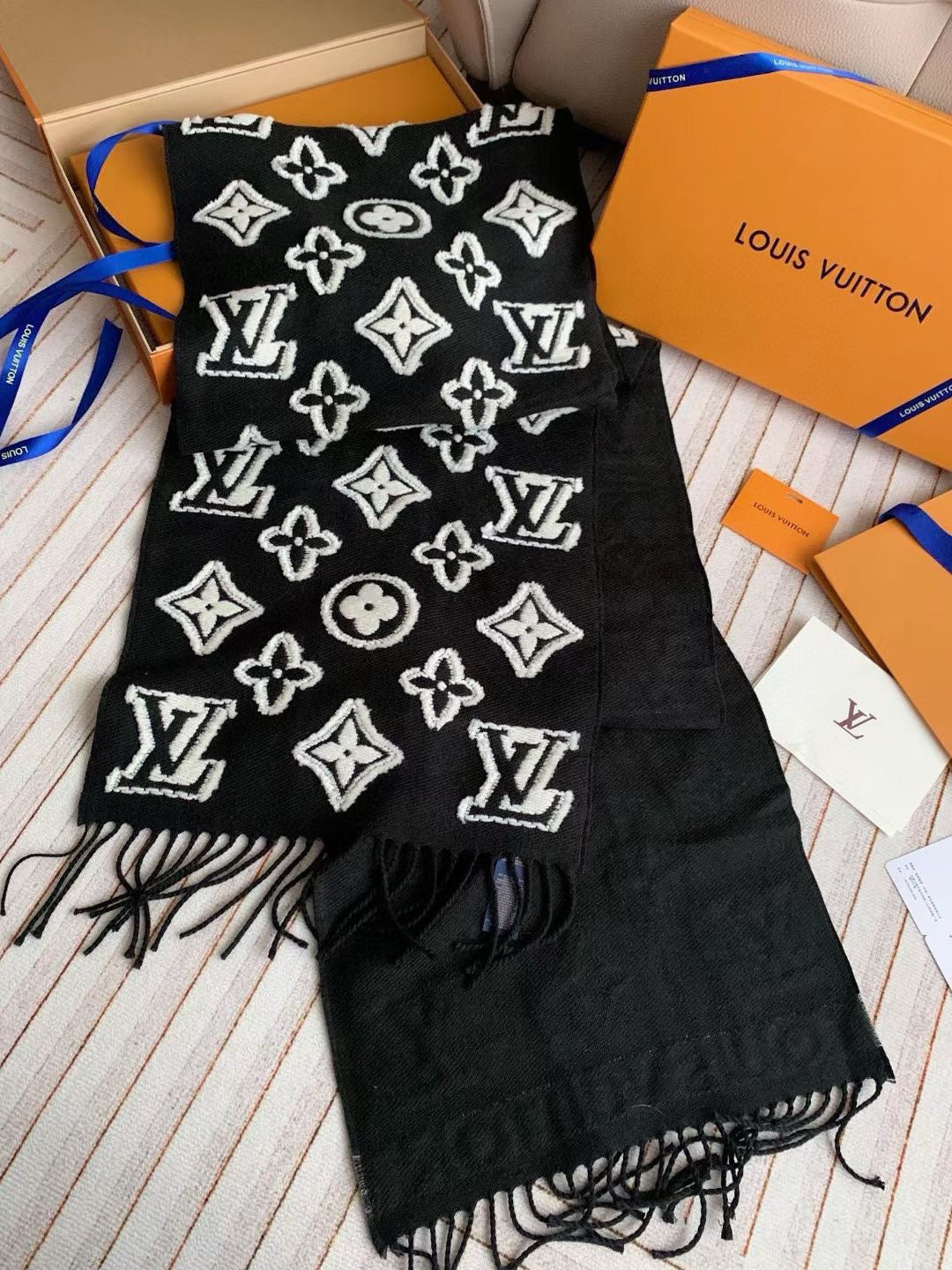 Louis Vuitton Colorblock Scarf - 973281522 - Photo 5